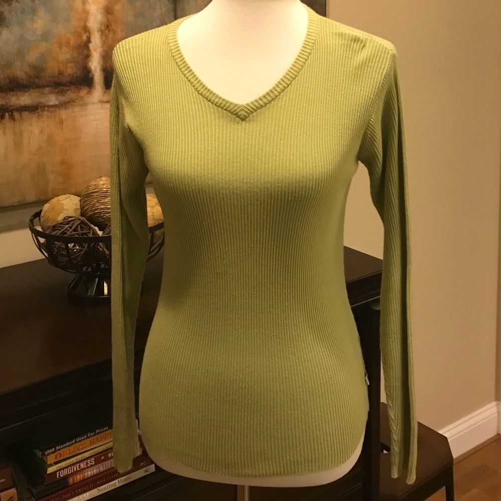 EUC Calvin Klein Sweater Green Size Small